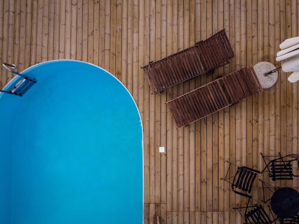 Seashore Stream Suites Alykes  Exterior photo