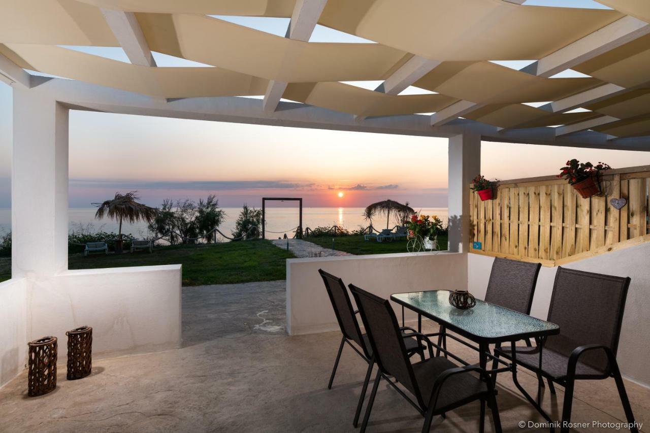 Seashore Stream Suites Alykes  Exterior photo